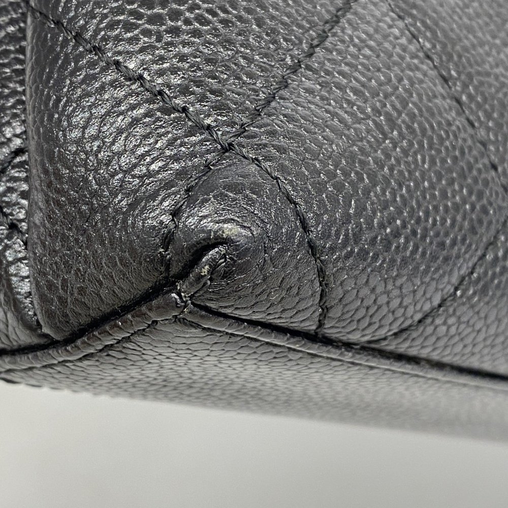 CHANEL Black Caviar Leather Clutch Bag - Picture 6 of 9